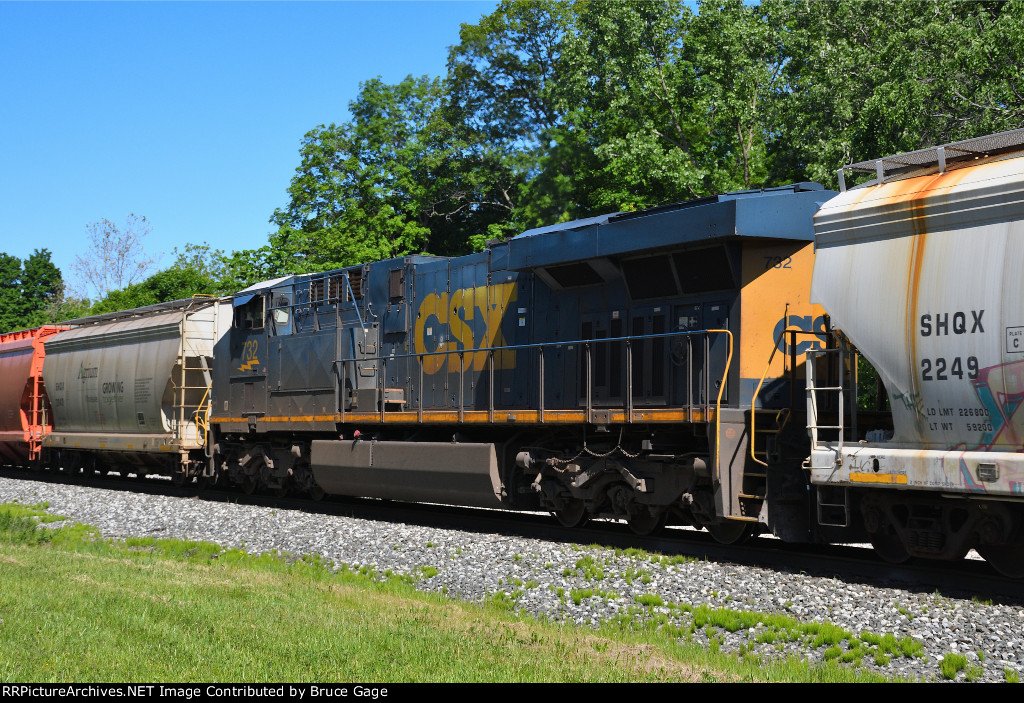 CSX 732